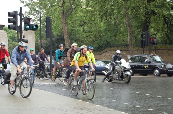  2014 Figures released: Drivers fail to stop in almost a fifth of London cyclist collisions
