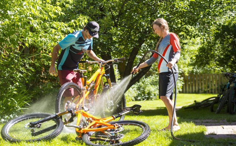  8 tips to make washing your bike a quick and easy job